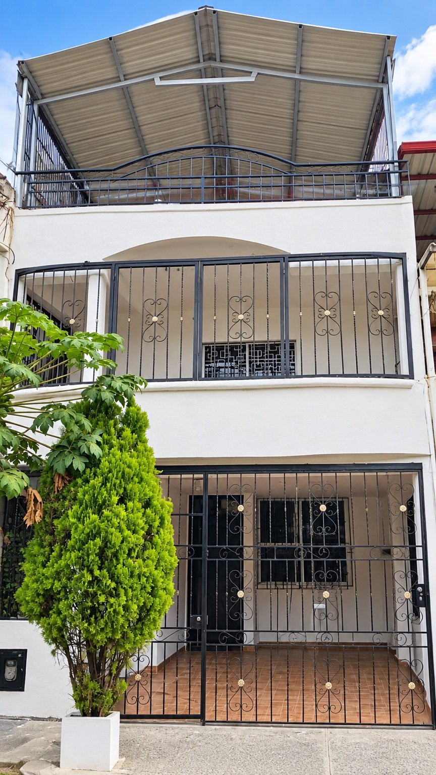 Fachada de la casa en Ciudad del Campo