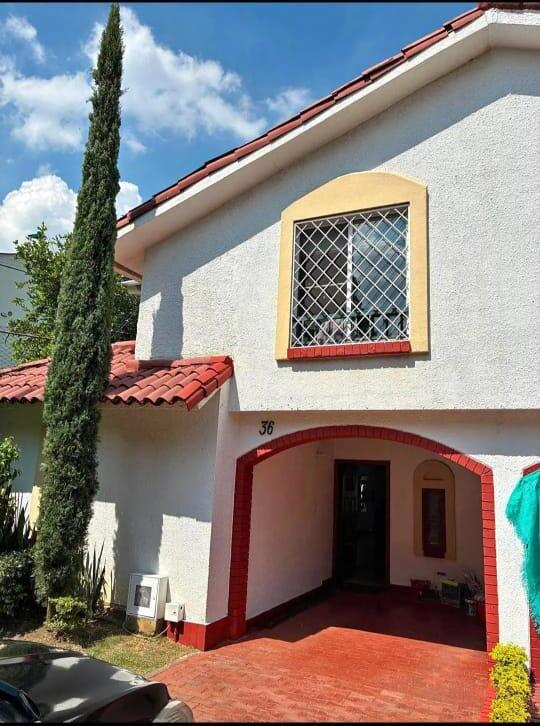 Casa en condominio en Ciudad Jardín, Cali